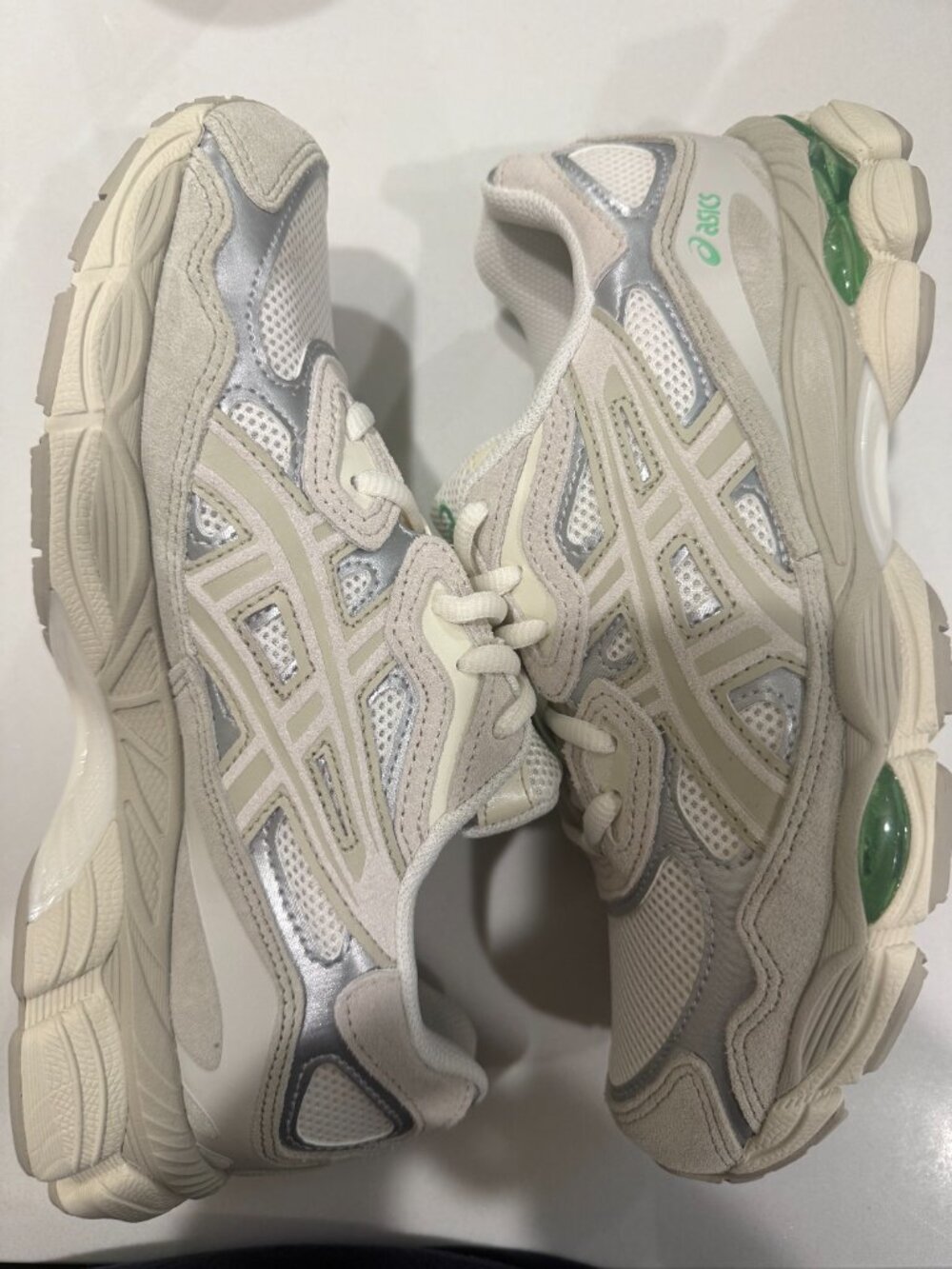 ASICS GEL-NYC Cream Silver Green Sneakers New Box 6.5 / W8